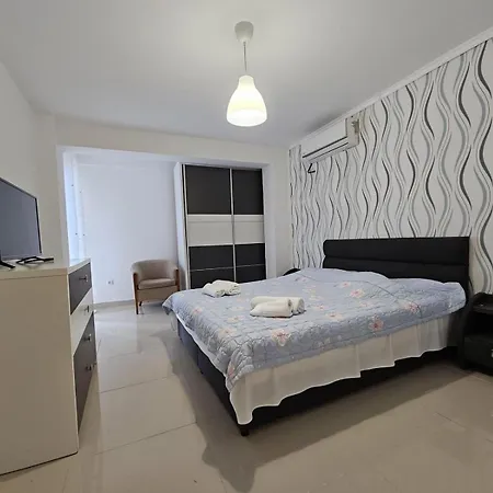 La Promenada Langa White Titanic Apartment Navodari