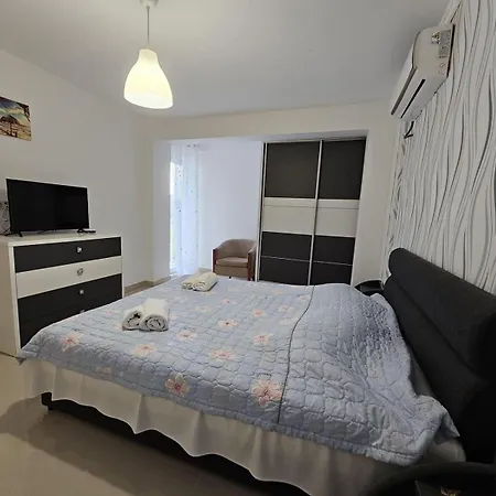 Apartment La Promenada Langa White Titanic Năvodari