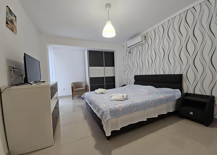 La Promenada Langa White Titanic דירה Năvodari